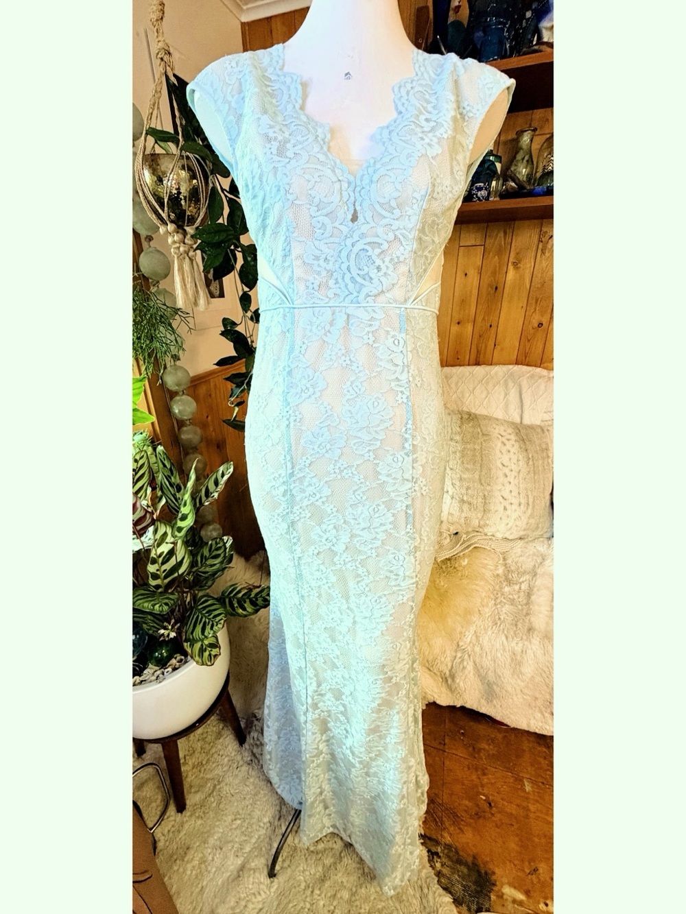 Maniju Light Blue Lace Mermaid Gown – Size Medium – NWT